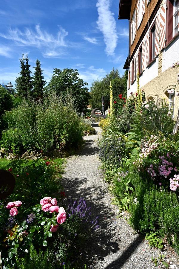 Landgasthof Roessle - Beim Kraeuterwirt Oberstaufen Buitenkant foto