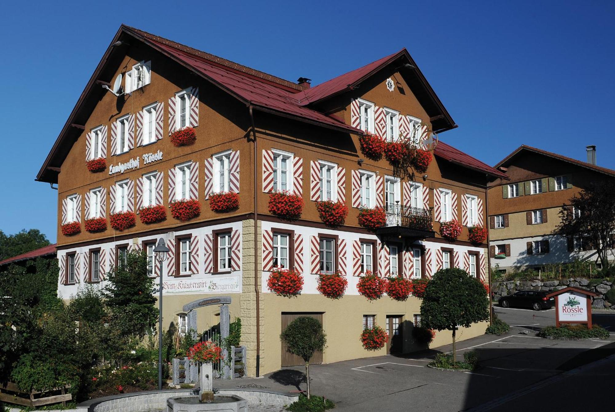 Landgasthof Roessle - Beim Kraeuterwirt Oberstaufen Buitenkant foto